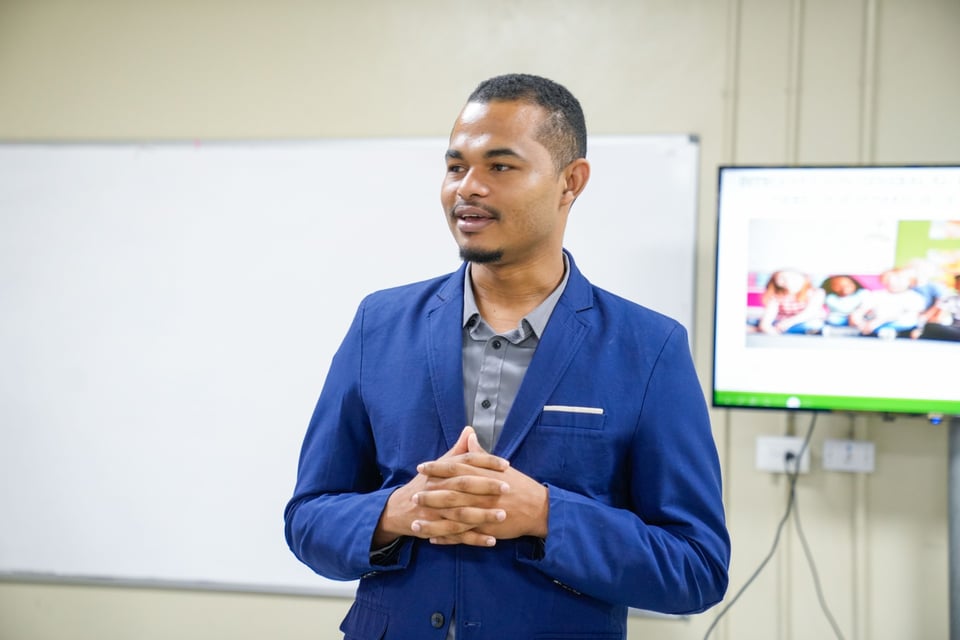 NP diplomado niñez 2