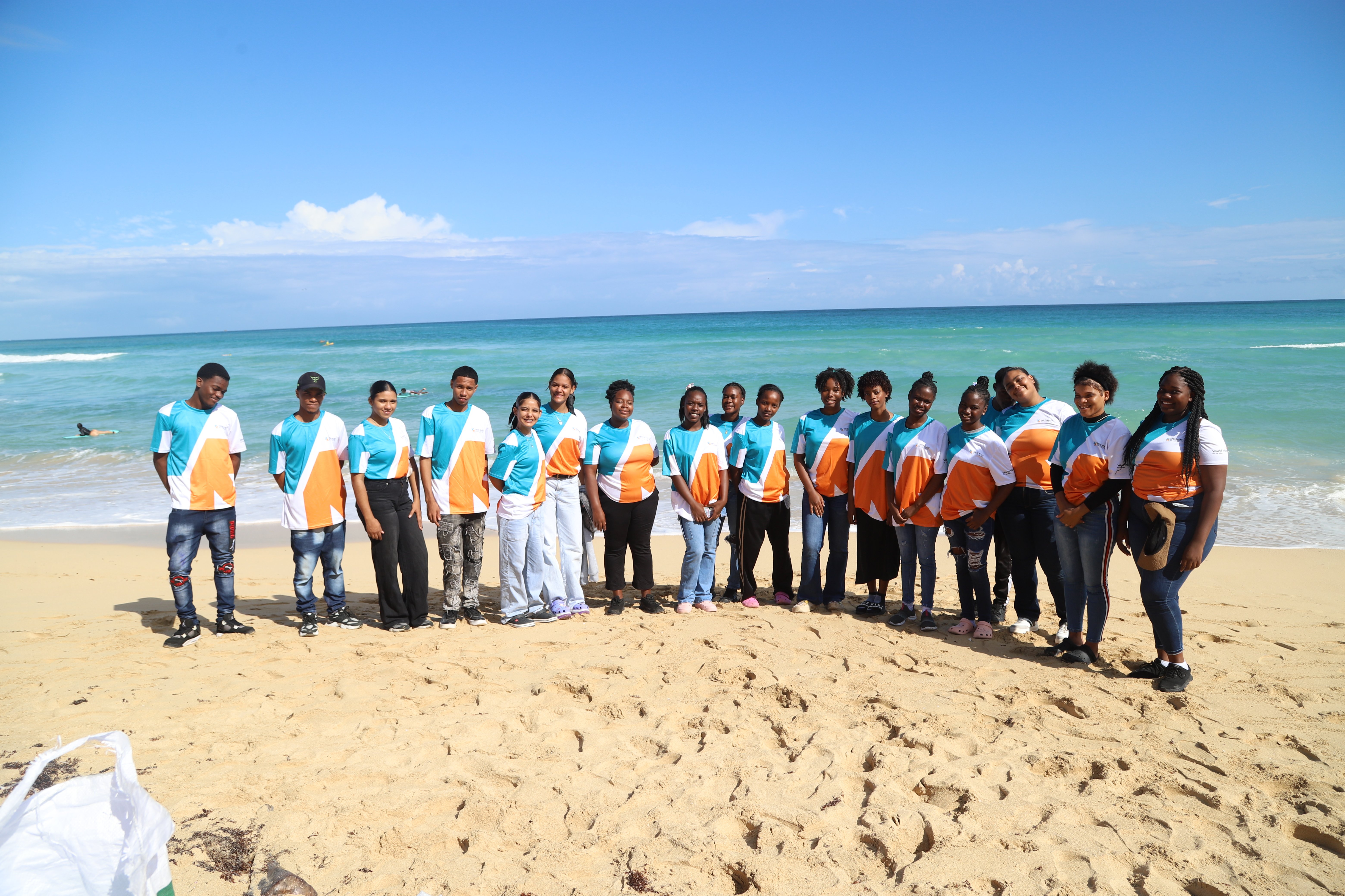 Youth Ready La Altagracia promueve entornos más limpios y resilientes