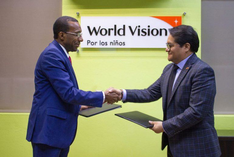 world-vision-firma-acuerdo-con-iglesia-de-Dios-2